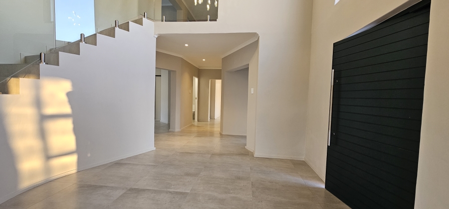 5 Bedroom Property for Sale in Myburgh Park Western Cape